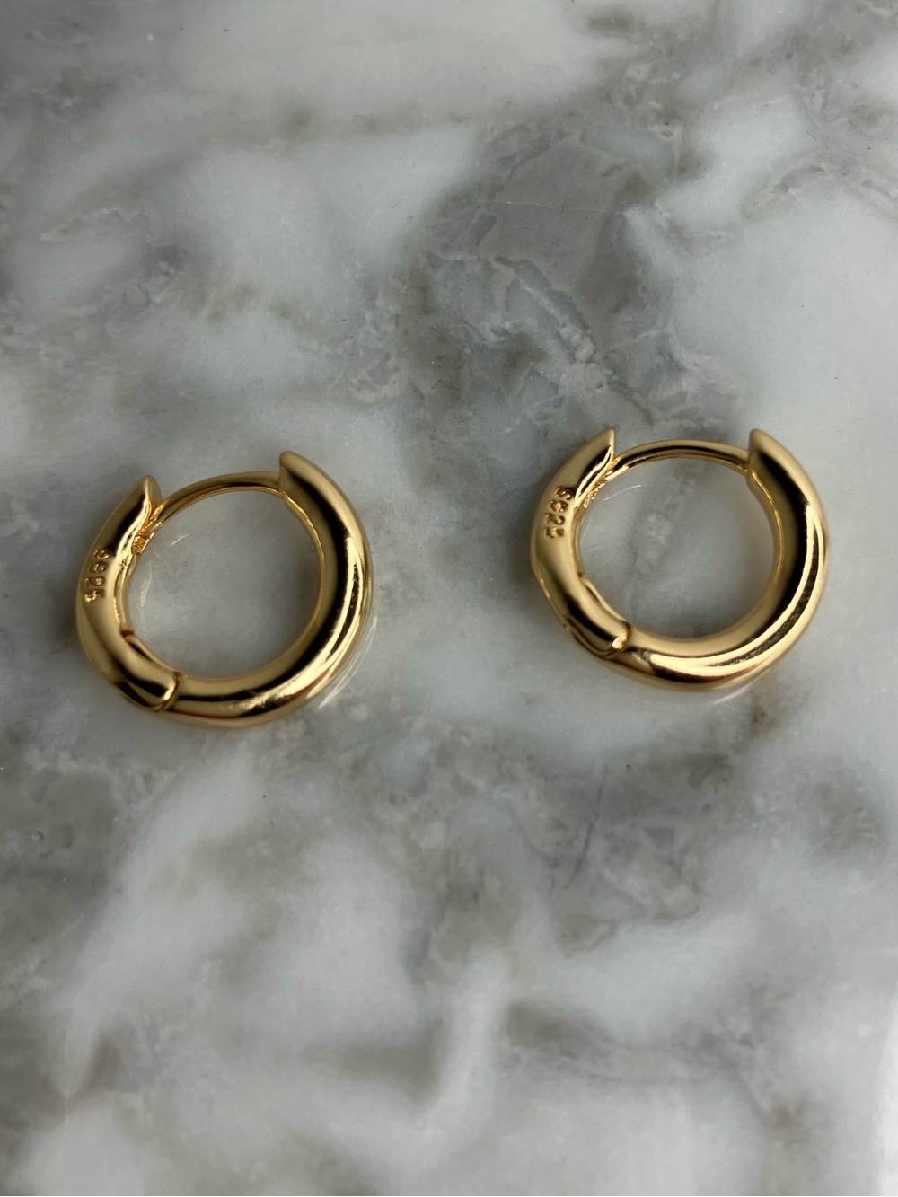 Medium Wave Chunky Hoop Earrings | 14K Gold Plated | Statement Hoops 10 mm